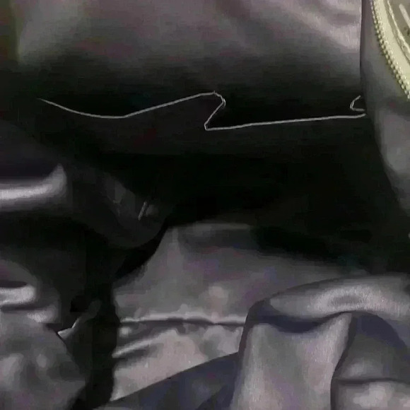 NWOT Metallic Silver Rare Poppy Vintage Y2K Coach Bag Great for Travel - Picture 11 of 14